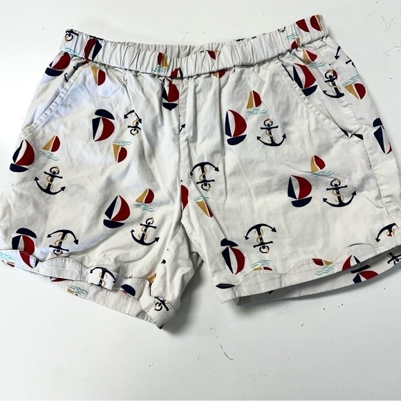 Hanna Andersson Other - Hanna Andersson Nautical Scalloped Shorts 140 9/10